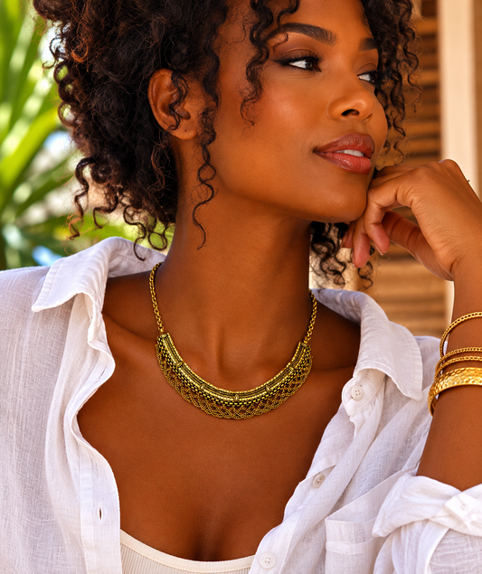Collier Plastron Bohème – Style Antique Doré | Bijou Statement Femme