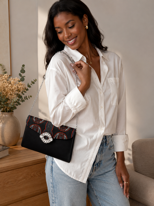 Pochette Wax Noir & Boucle Cristal – Chaîne Argentée