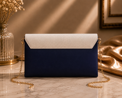 Pochette Bicolore Marine & Ivoire – Chaîne Dorée