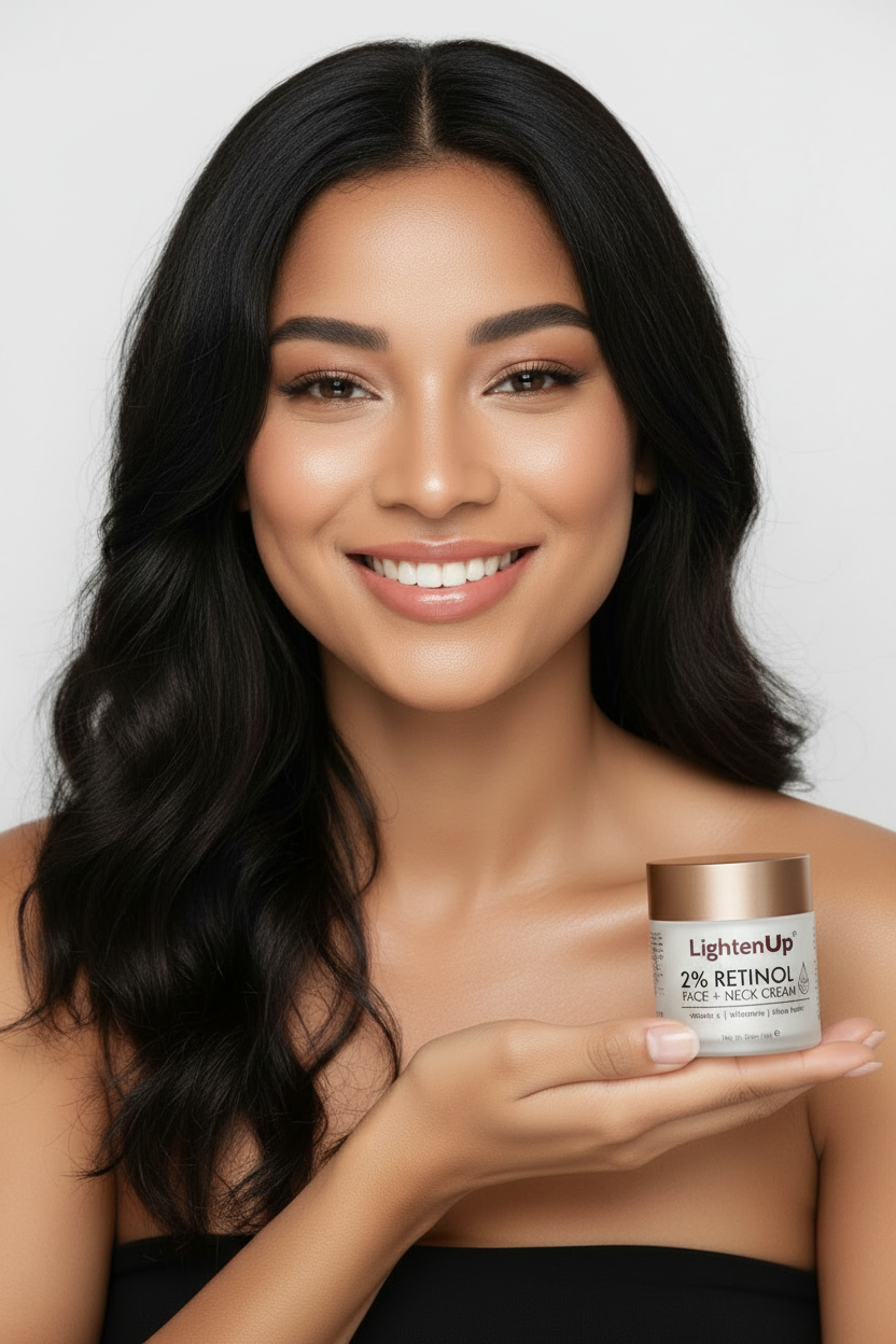 Femme tenant le pot LightenUp